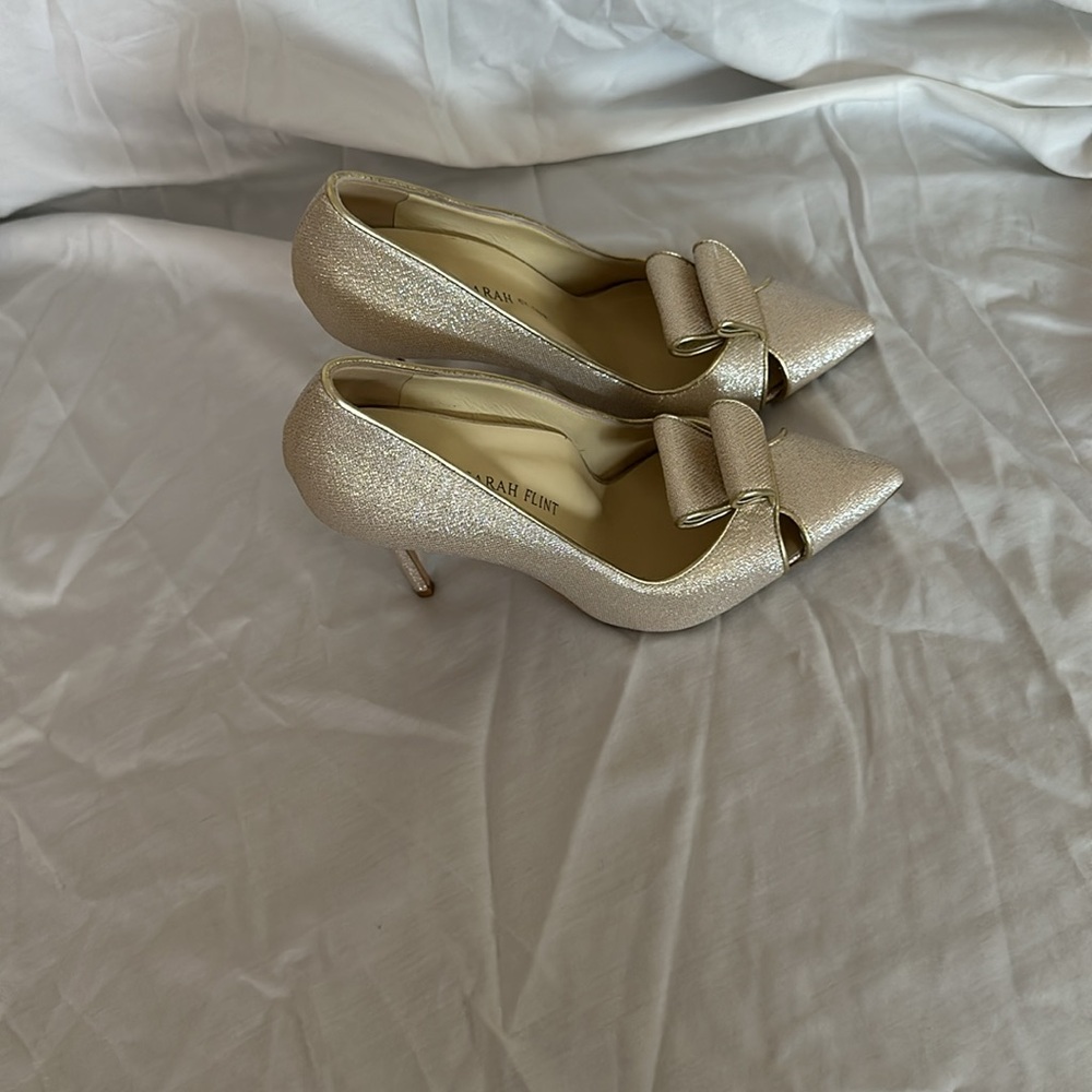Shoes - Picture 3 of 8